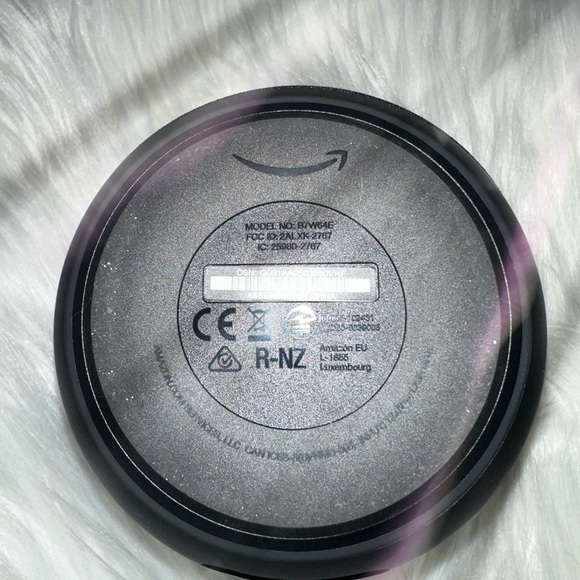 Amazon Echo Dot 5th Gen - Picture 3 of 3